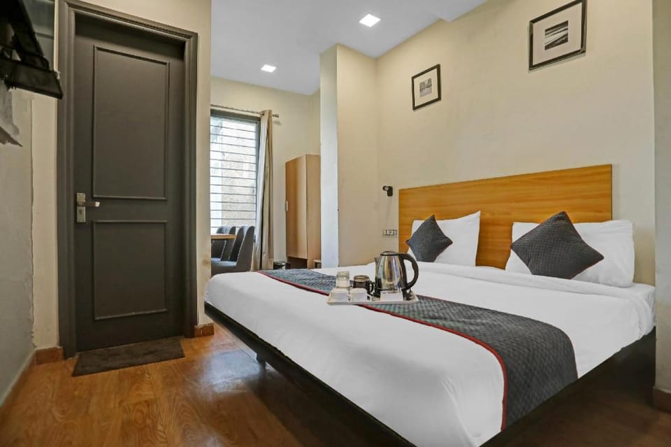 Super Townhouse Mannat Rohini 16 Hotel in Delhi