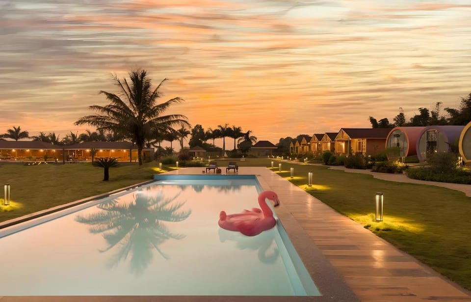Waterscape Retreat Hotel in Maharashtra