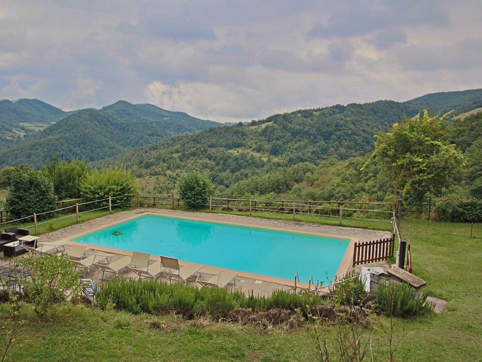 Farmhouse in Apecchio with Pool and Terrace Vacation rental in Umbria
