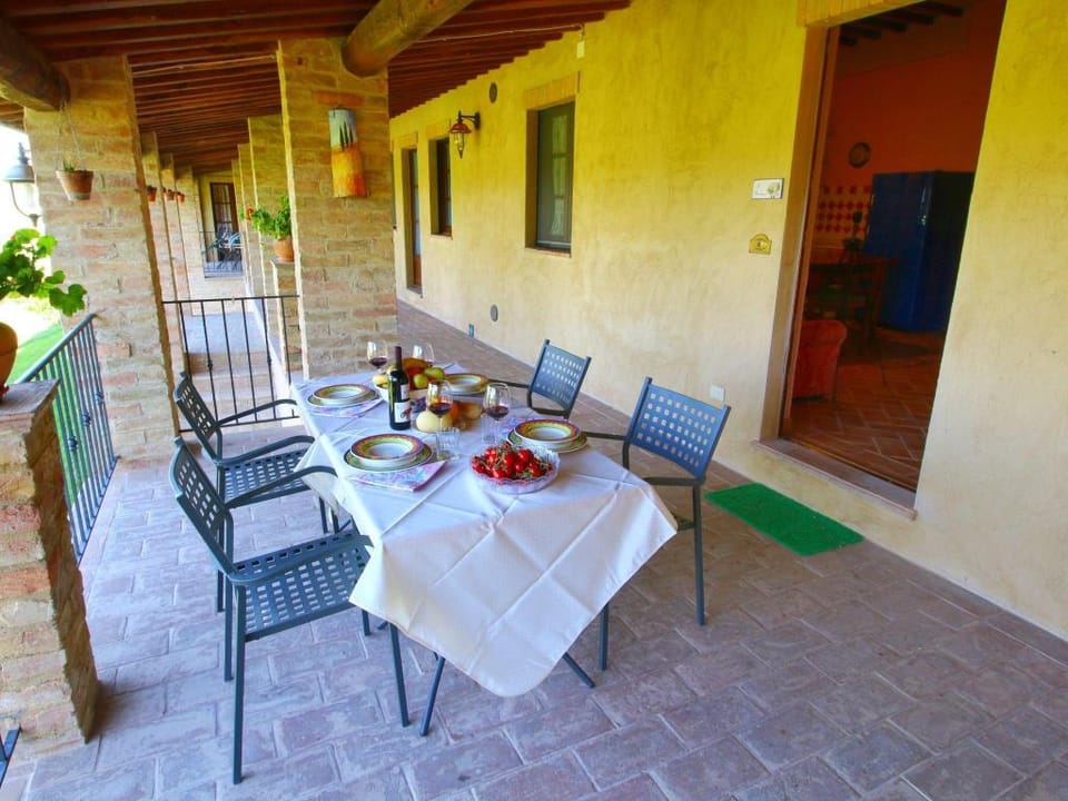 Farmhouse in Montalcino with Pool and Garden Vacation rental in Tuscany