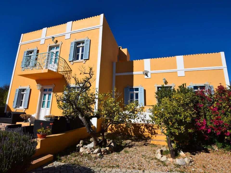 Elegant Loule Mansion with Pool Vacation rental in Loulé