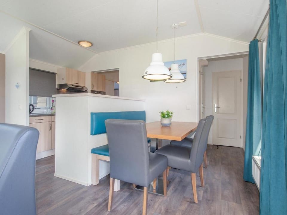 Sunny Giethoorn Cottage Vacation rental in Giethoorn