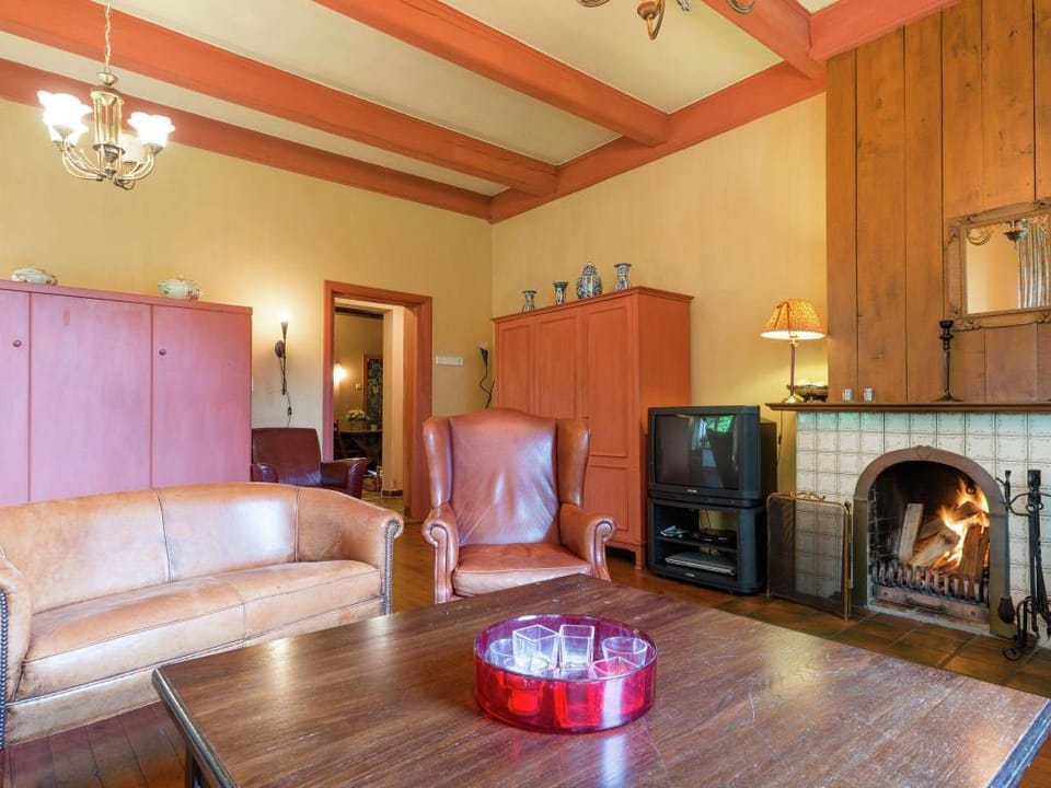 Farmhouse in Reest Valley with Sauna  Hot Tub Vacation rental in Drenthe (province)