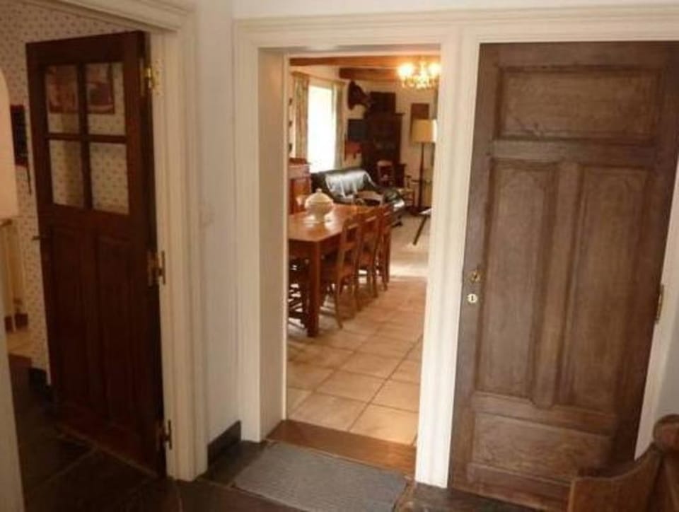 Cozy Weris cottage retreat Vacation rental in Wallonia, Belgium