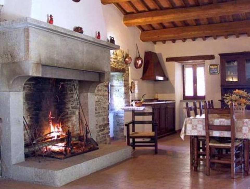 Chalet in Apecchio with Pool and Mountain Views Vacation rental in Umbria