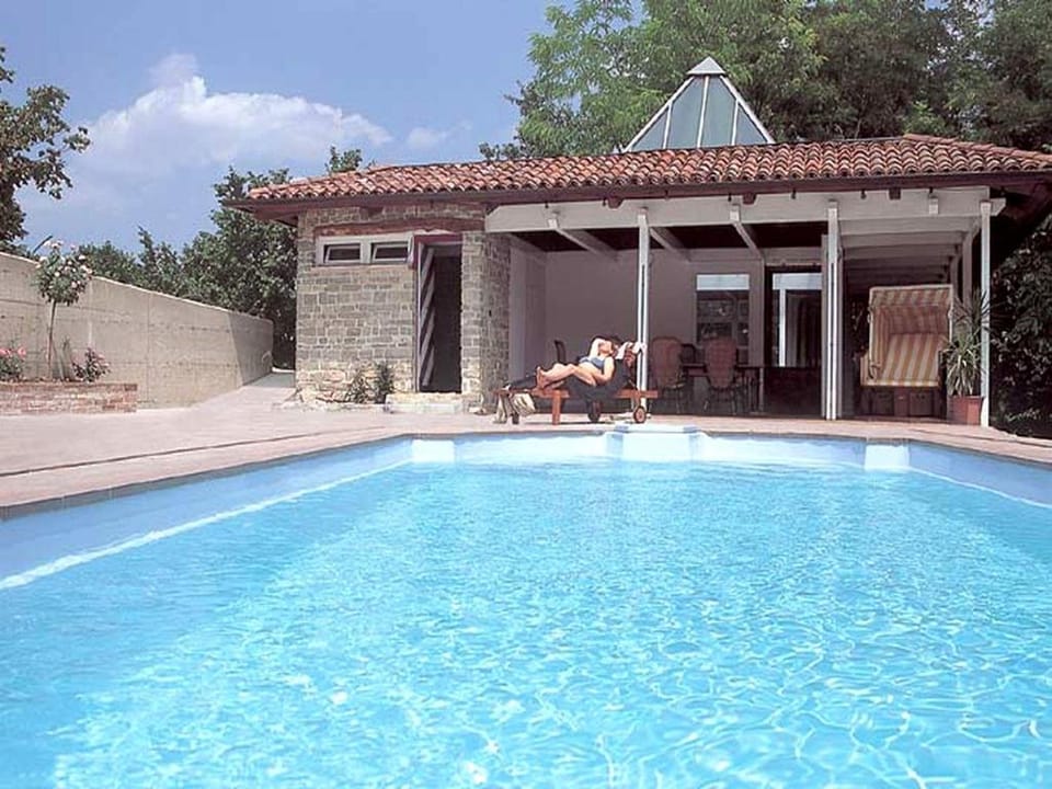 Mansion in Langhe with Pool and Winery Charm Vacation rental in Liguria