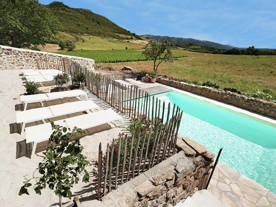 Blissful Stay in Mandourelle Apartment in Occitanie