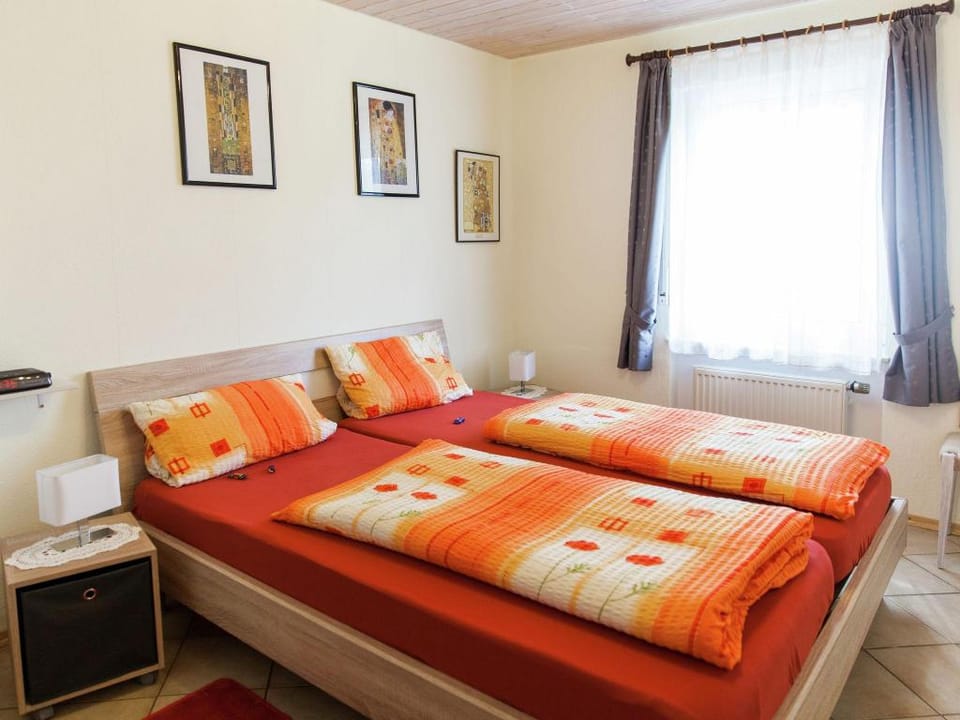 Attractive apartment in Bettenfeld with garden Apartment in Vulkaneifel