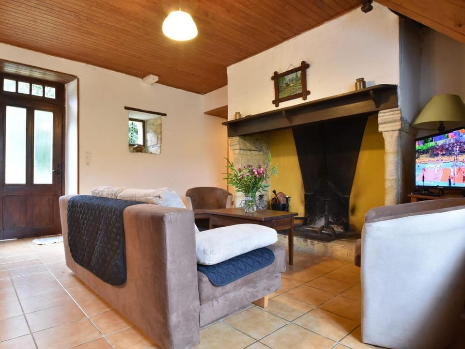Scenic Home in Berbiguieres Vacation rental in Occitanie