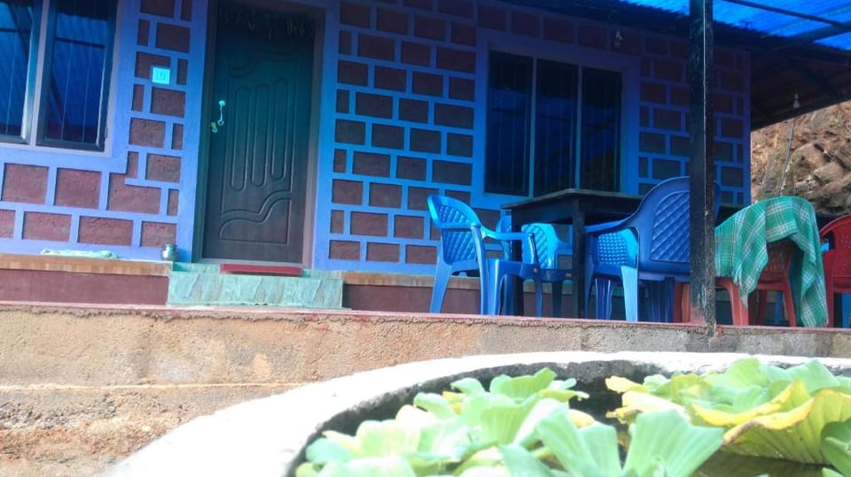 Rivershore estate stay maragodu. Vacation rental in Kerala