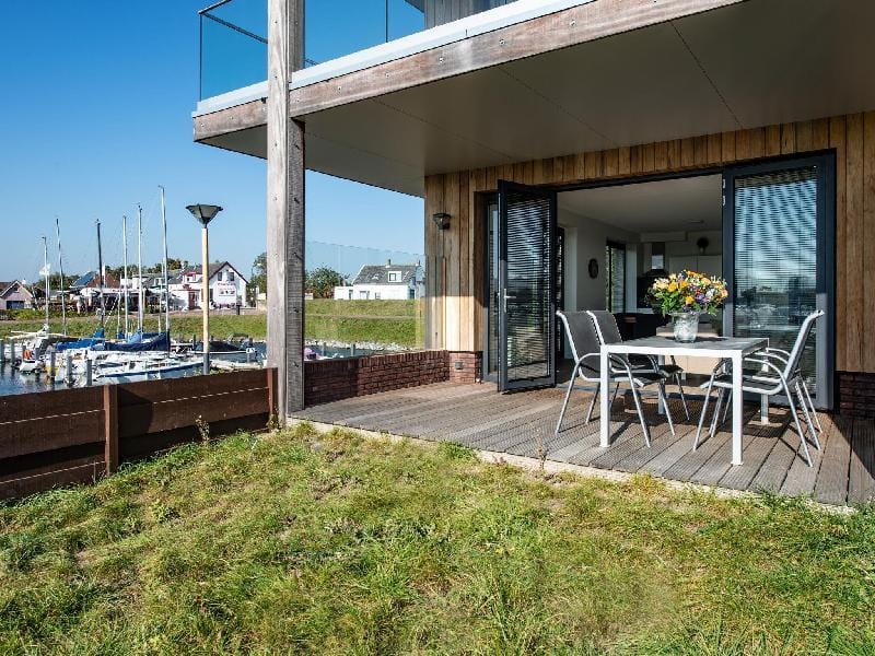 Apartment in Kamperland with Marina Views Apartment in Kamperland