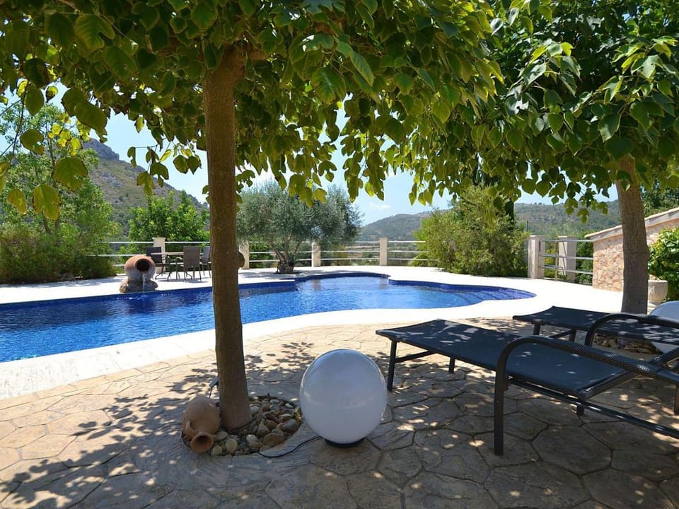 Belvilla by OYO Canto Vacation rental in Raiguer