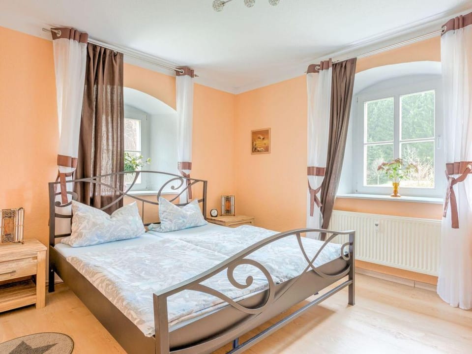 Tranquil Escape in Rauschenbach Apartment in Erzgebirgskreis