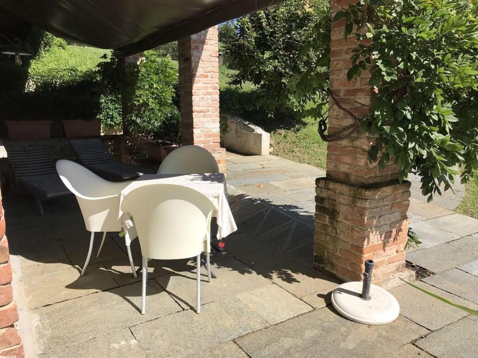 Studio in Bastia Mondovi with Pool and Winery Vacation rental in Liguria
