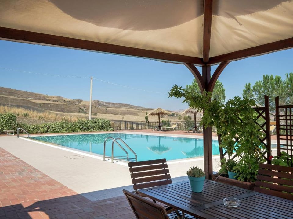 Rustic Sicilian Retreat with Spa Vacation rental in Sicily