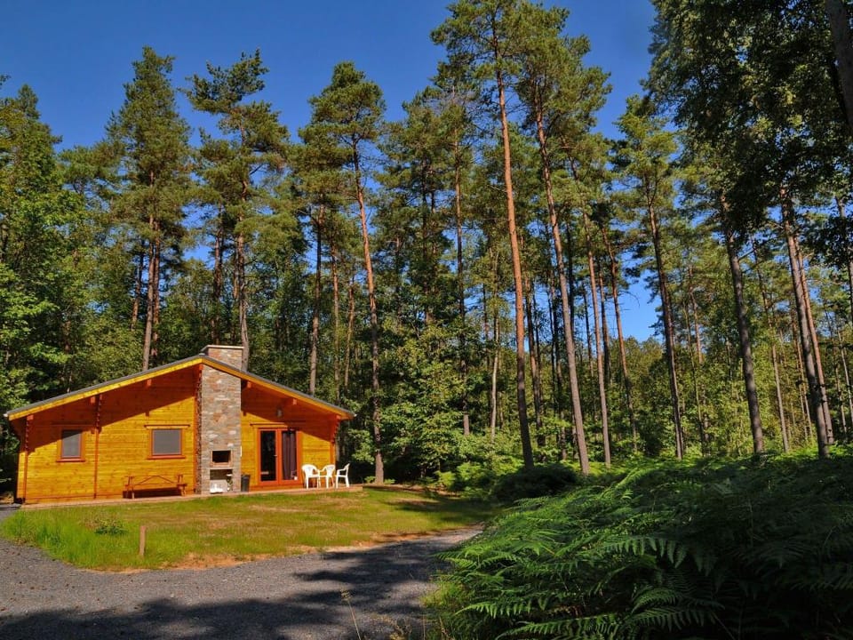 Chalet in Oignies with Wooded Surroundings Vacation rental in Wallonia, Belgium