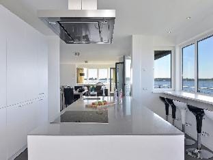 Waterfront penthouse with roof terrace Apartment in Kamperland