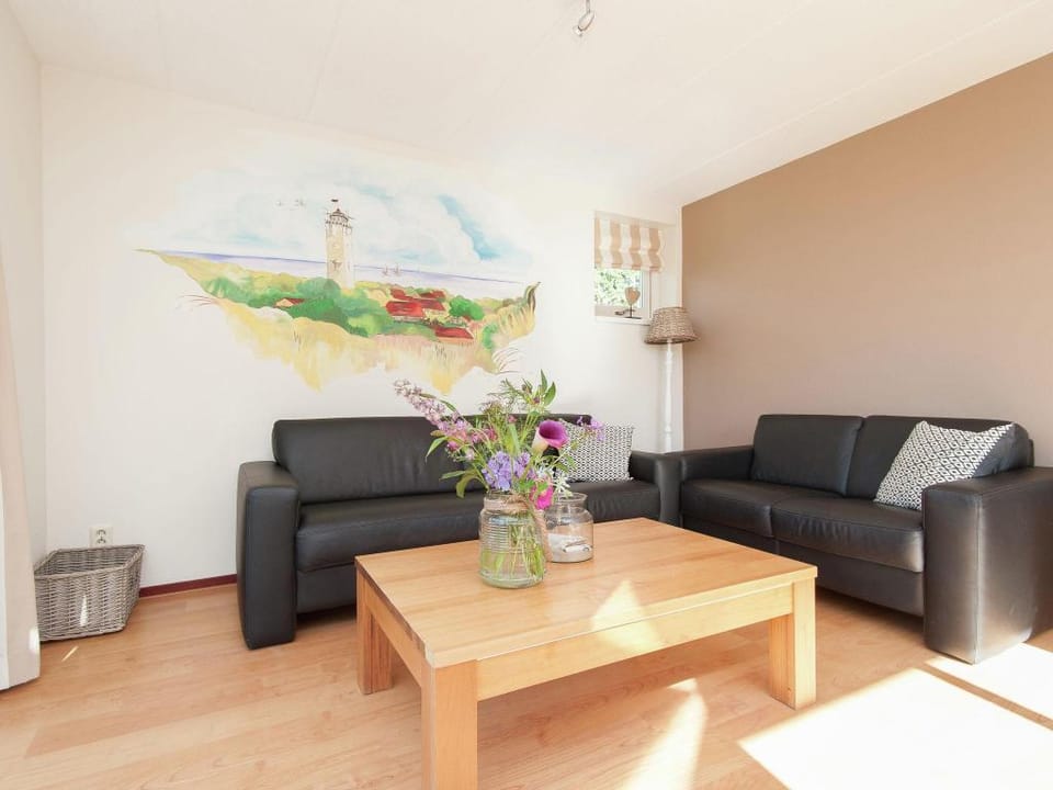 Holiday Home near Dutch Coast  Forest Vacation rental in Noordwijkerhout