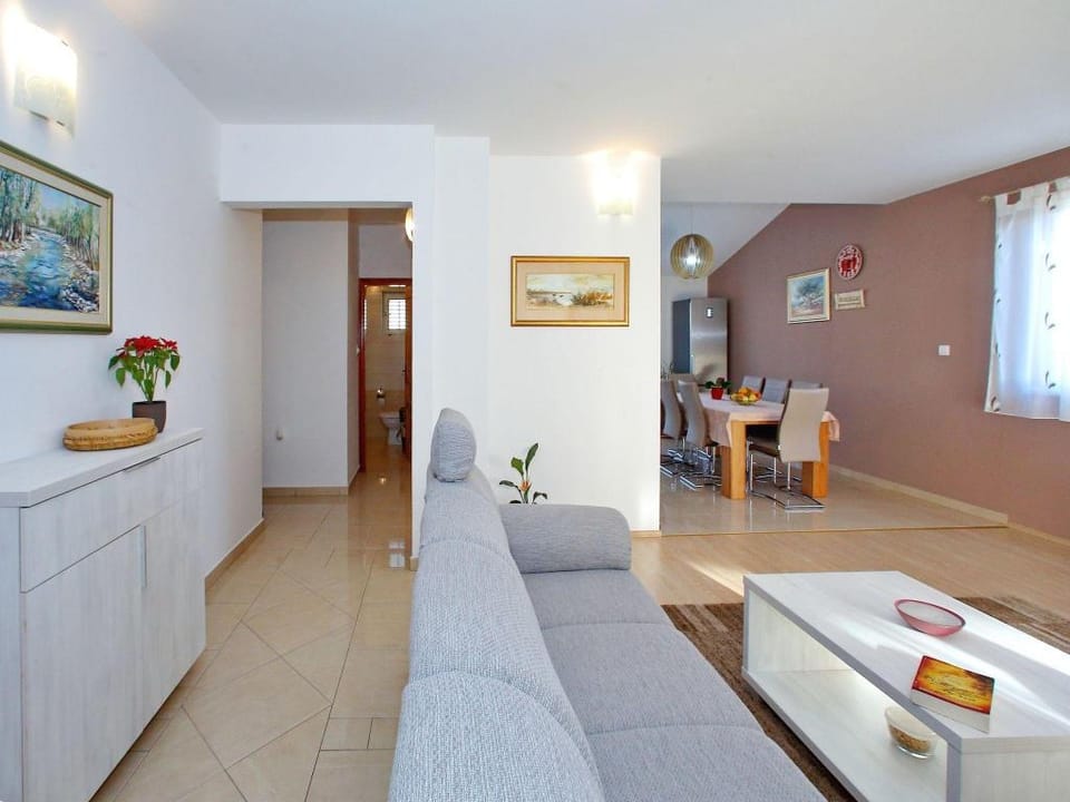Apartment in Bibinje near Pebble Beach Apartment in Šibenik-Knin County, Croatia