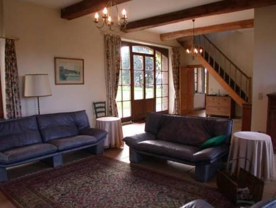 Cottage with Tennis Court Vacation rental in Wallonia, Belgium