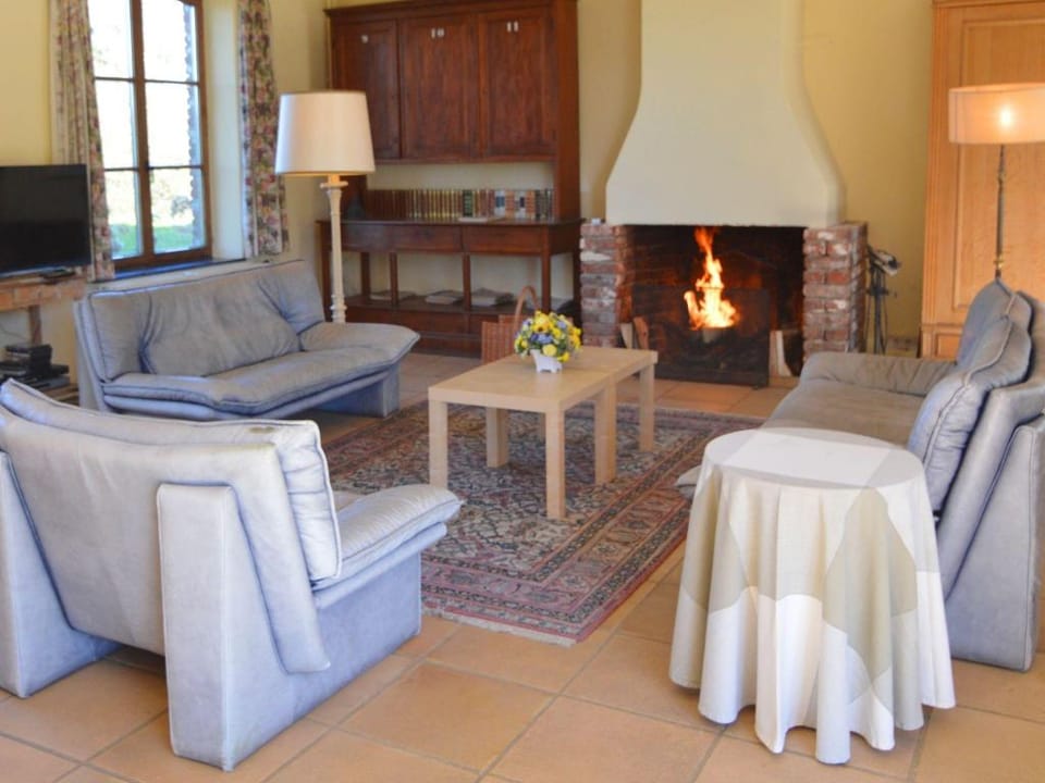 Cottage with Tennis Court Vacation rental in Wallonia, Belgium