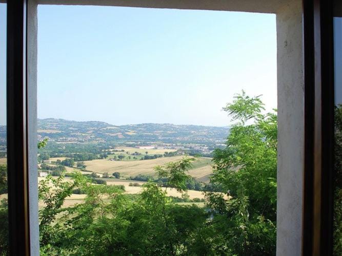 Belvilla by OYO Lisa Fonte Parolla Vacation rental in Marche