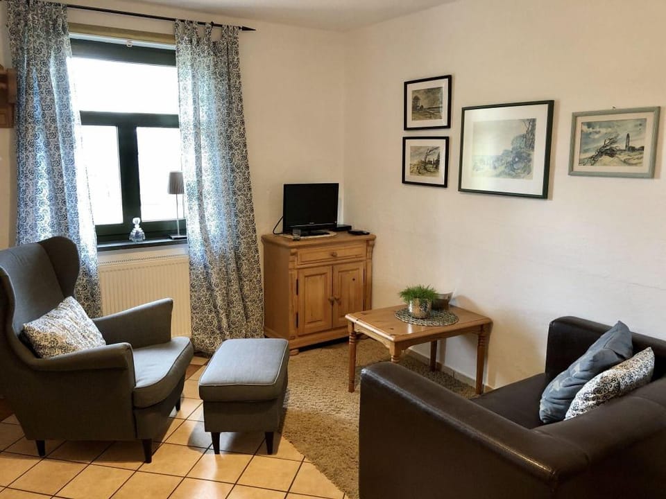 Landhaus mit Schwimmbad in Dargun Vacation rental in Mecklenburgische Seenplatte