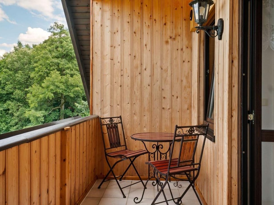 Charmante Dachgeschoss Ferienwohnung im Erzgebirge Apartment in Erzgebirgskreis