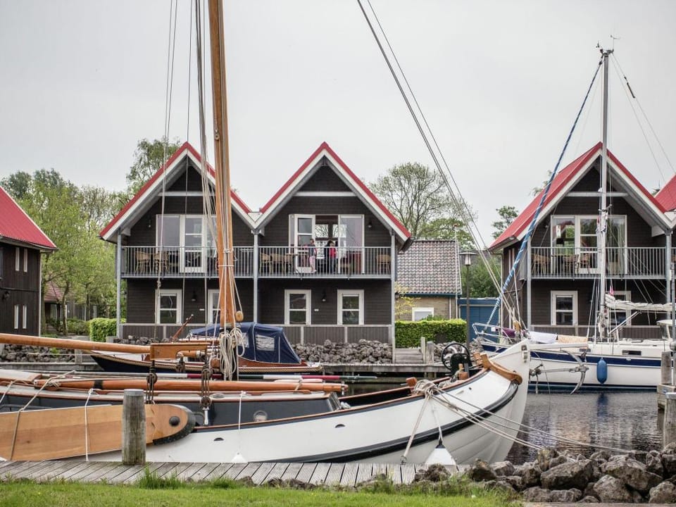 Terherne Central Cottage Stay Vacation rental in Friesland, Netherlands