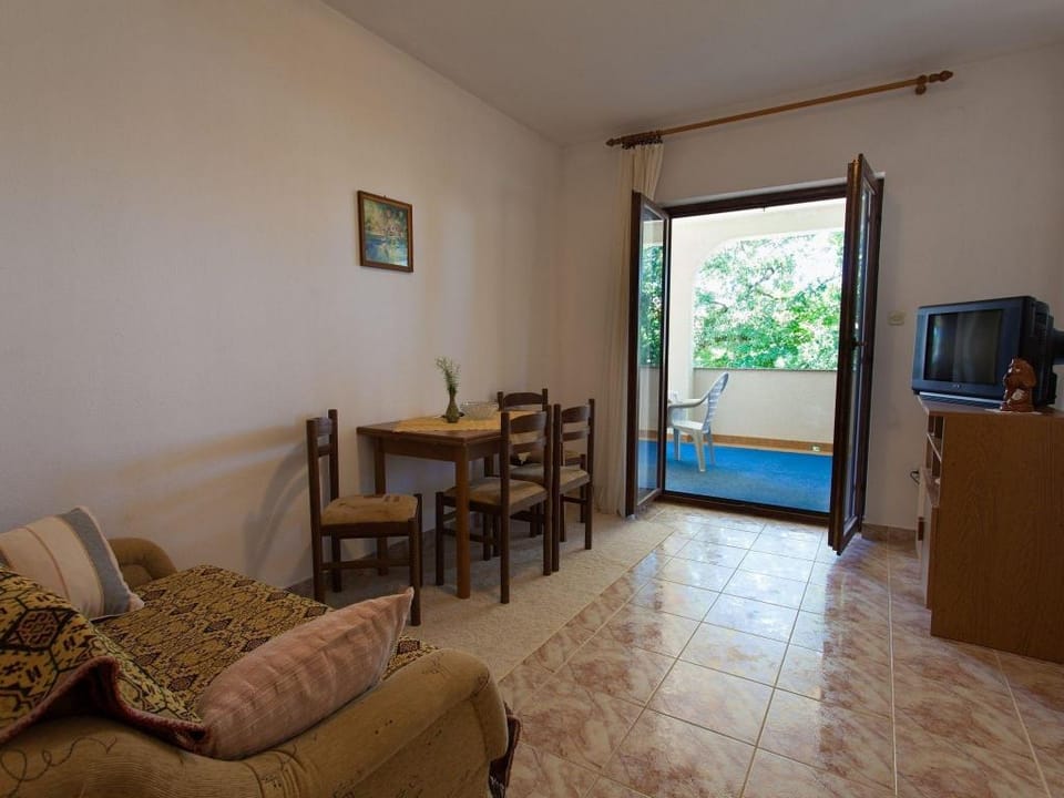 Apartment in Vantacici near the Sea Apartment in Primorje-Gorski Kotar County