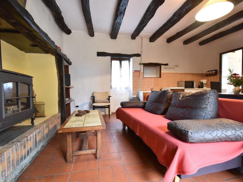 Romantic Cottage, Berbiguieres Vacation rental in Occitanie