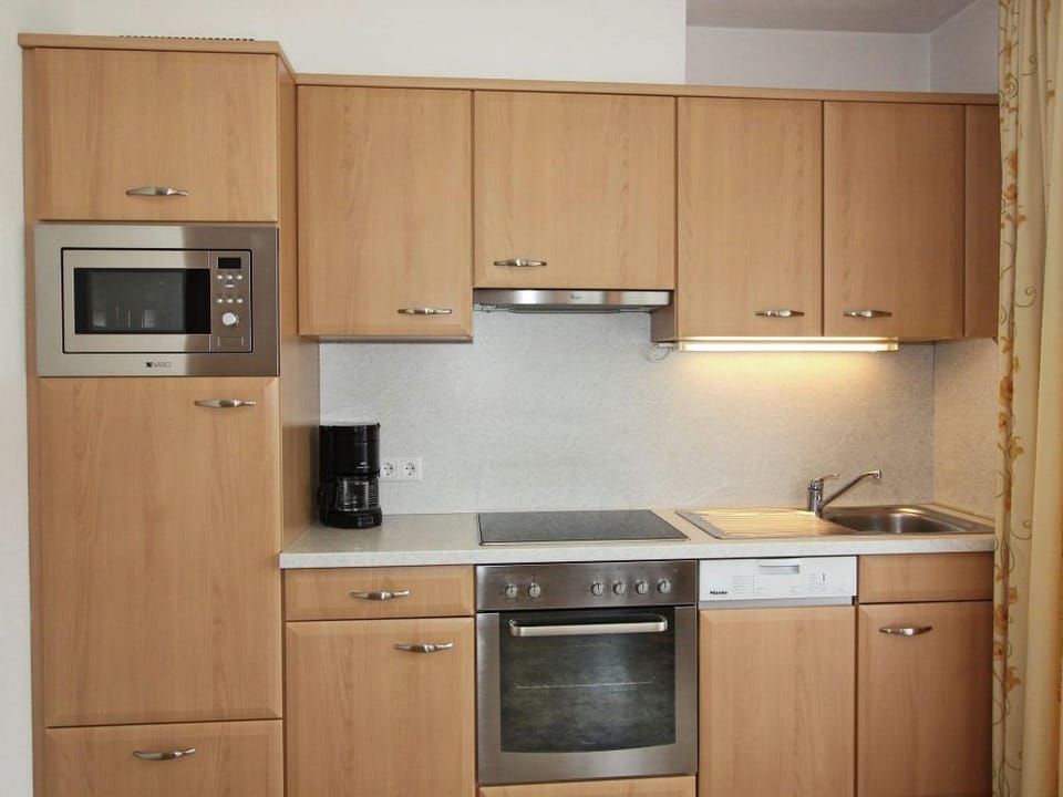 Apartment in Kaltenbach near Ski Lift Apartment in Tyrol