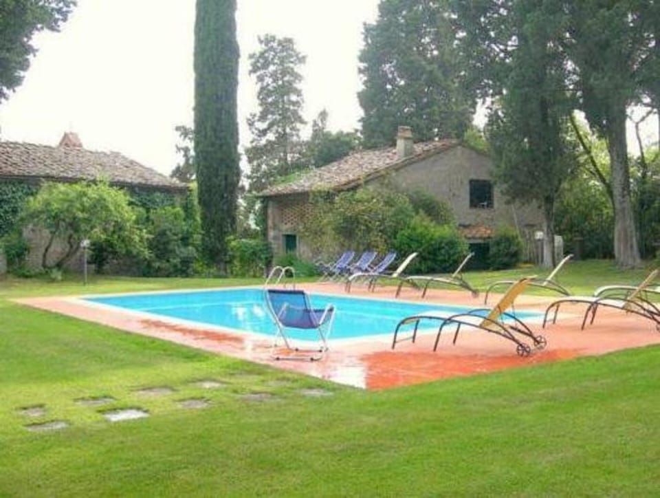 Tuscan Vineyard Farm Stay Vacation rental in San Casciano Val Pesa