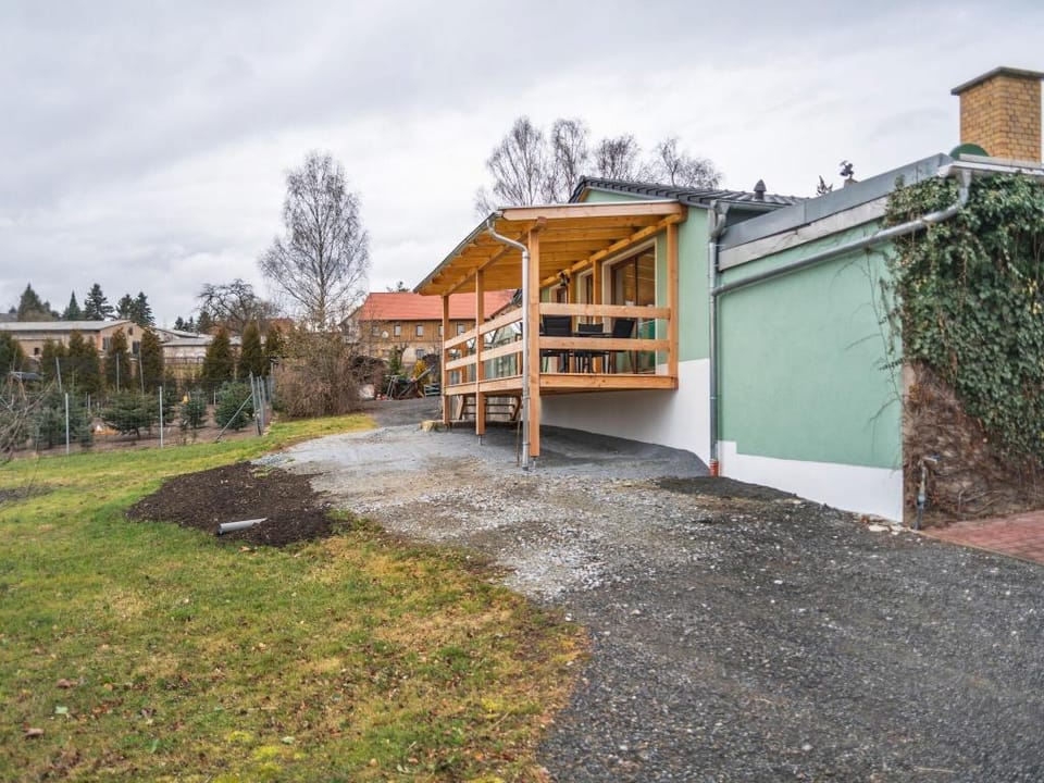 Familienurlaub mit Pool, Mittelndorf Vacation rental in Sächsische Schweiz-Osterzgebirge