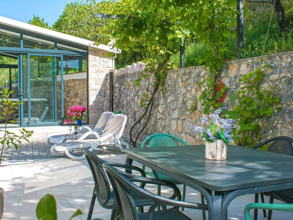 Stone House in Podgora with Sea Views Vacation rental in Split-Dalmatia County