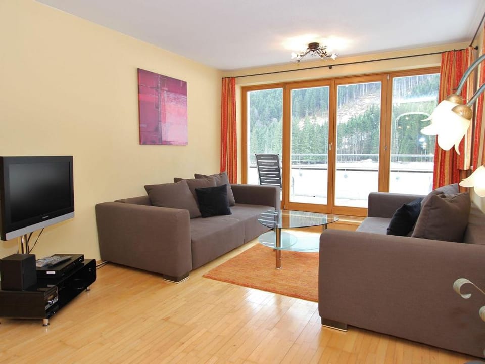 Chalet in Saalbach near Ski Lift Apartment in Salzburgerland
