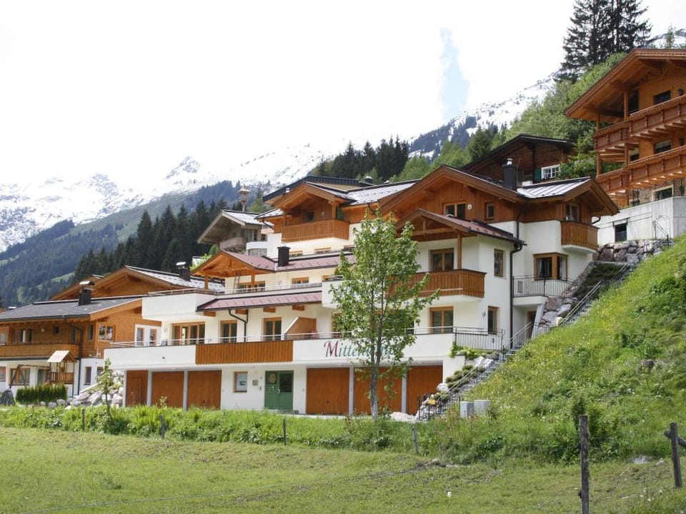 Chalet in Saalbach near Ski Lift Apartment in Salzburgerland