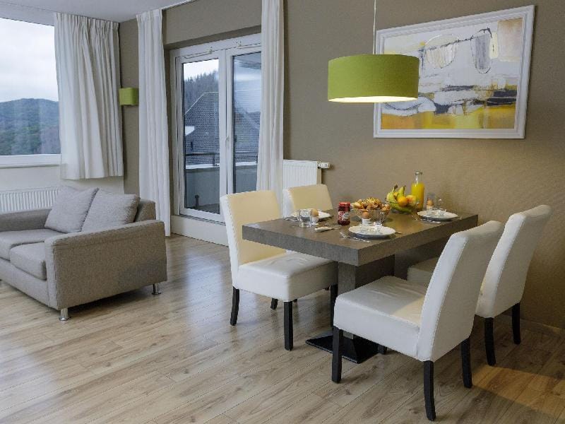 Lake Rursee Retreat, Eifel Apartment in Heimbach