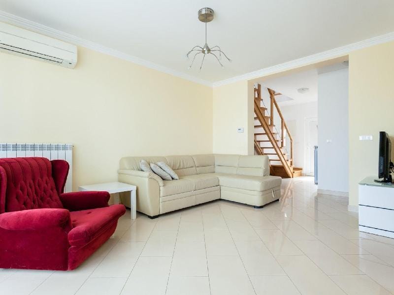 Apartment in Croatian Islands with Stunning Views Apartment in Primorje-Gorski Kotar County