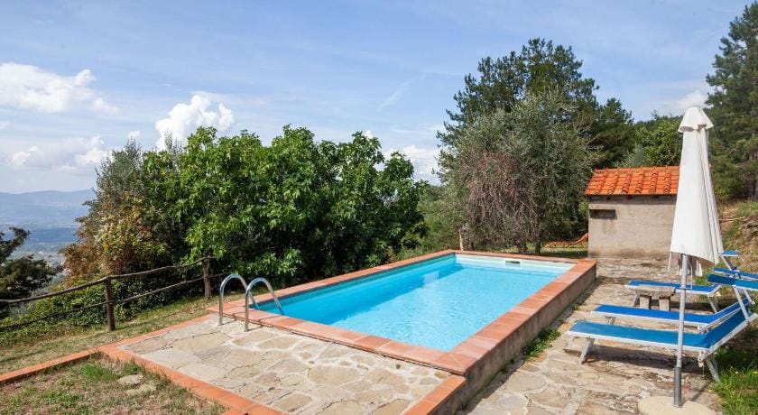 Apartment Tuscany near Pratomagno Mountain Vacation rental in Tuscany