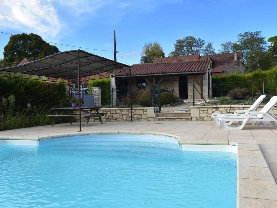 Holiday home with private pool in Montclera Vacation rental in Occitanie