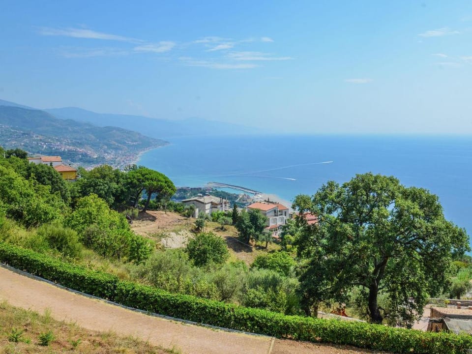 Pet-Friendly Farmhouse Vacation rental in Calabria