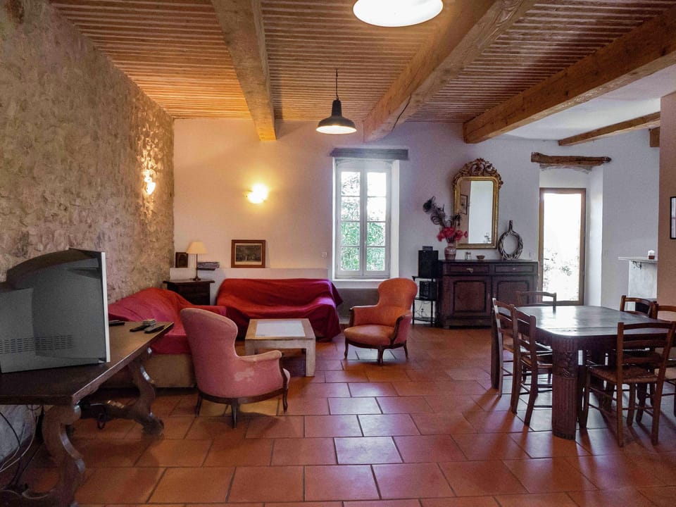 Holiday Home in Beziers with Pool and Vineyard Vacation rental in Occitanie