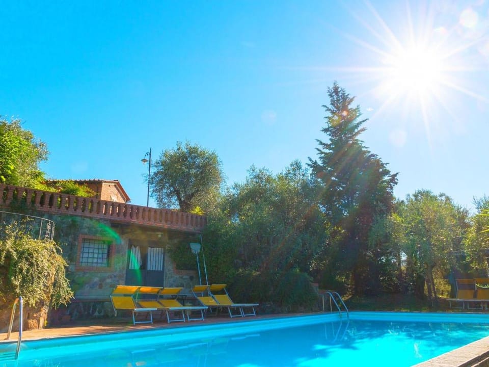 Farmhouse in Montecatini Terme with Sauna Vacation rental in Emilia-Romagna