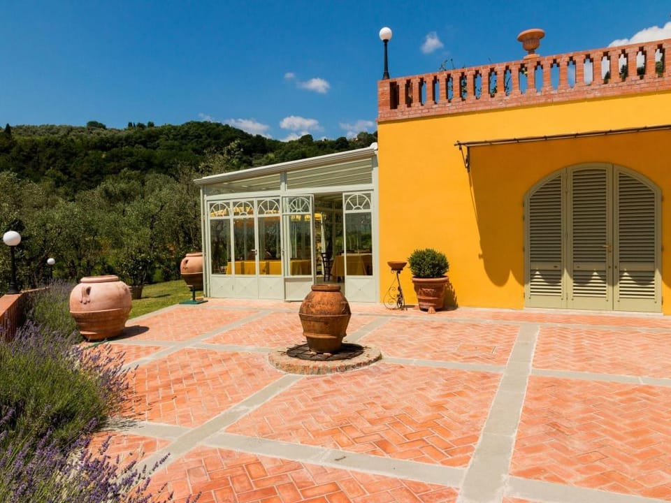 Farmhouse in Montecatini Terme with Sauna Vacation rental in Emilia-Romagna
