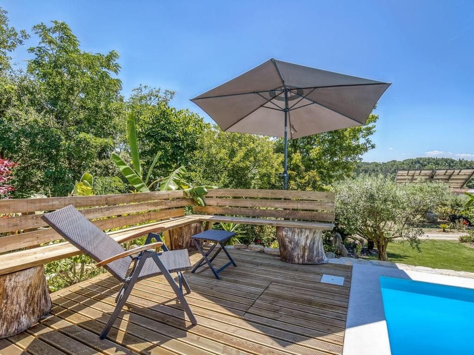 Carcavelos Villa with Pool Vacation rental in Coimbra District, Portugal