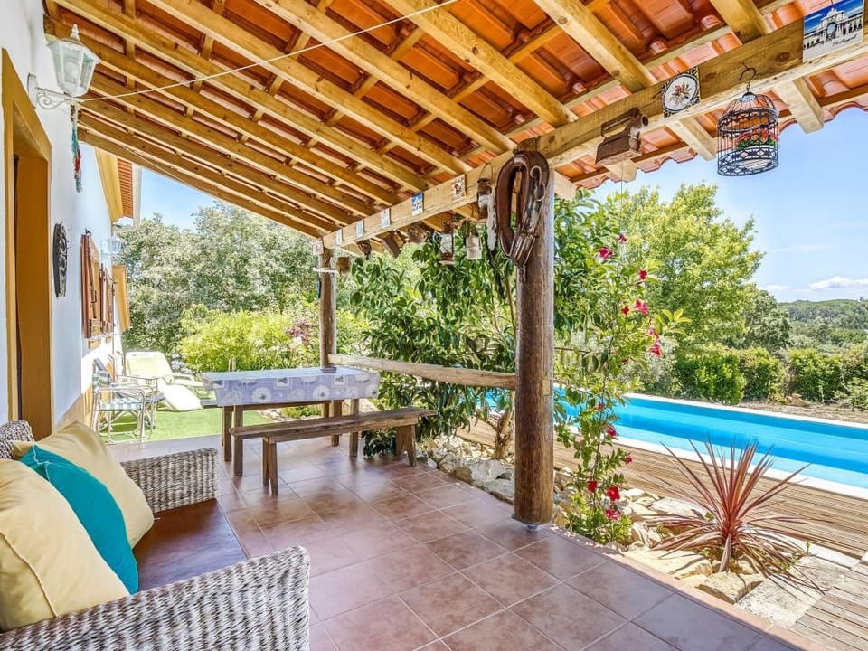 Carcavelos Villa with Pool Vacation rental in Coimbra District, Portugal