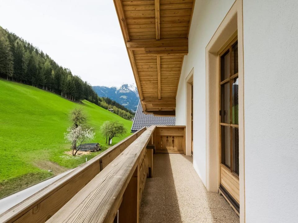 Apartment in Hainzenberg near Ski Lift Apartment in Tyrol