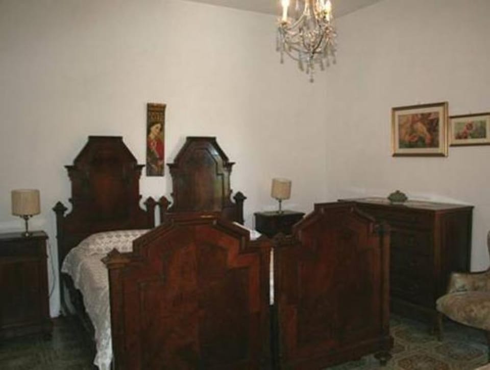 Hillside Stay in Montecolombo Vacation rental in Marche