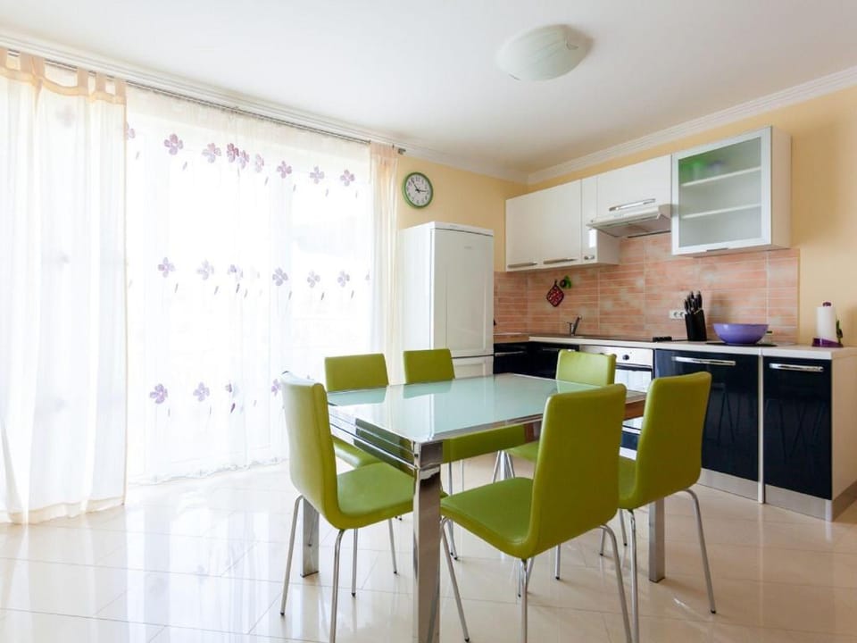 Spacious Apartment in Vantacici near Sea Apartment in Primorje-Gorski Kotar County